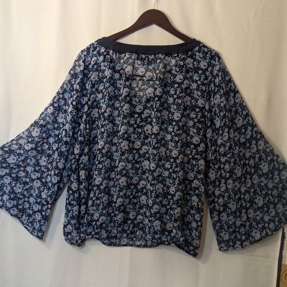 Est. 1949 Women's Blue Paisley Printed Wing Sleeve Blouse Size 18/20 - Picture 2 of 8